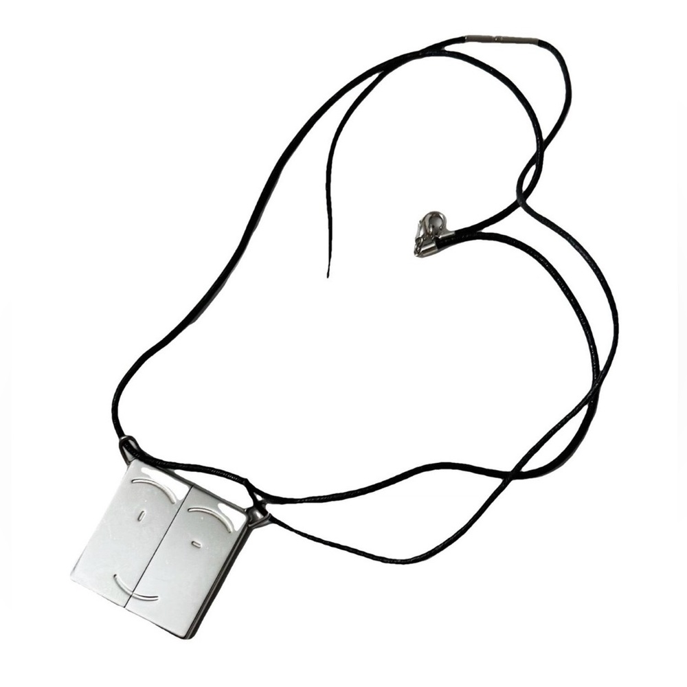 Hermès AUTHENTIC Symbole Symbol Face Smile Wink Pendant Friendship Necklaces SET